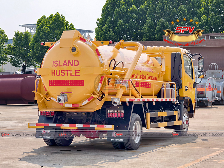 5,000 Litres Sewage Collection Truck DongFeng - Rear Right Side